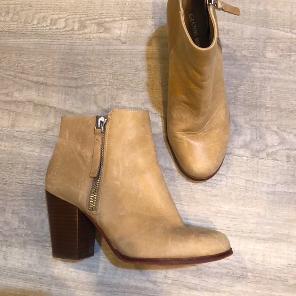 Gianni Bini • Distressed Leather Ankle Boots - Picture 4 of 11